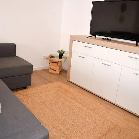 شقة Familienfreundliche In Mit Privatbalkon كارفويرو